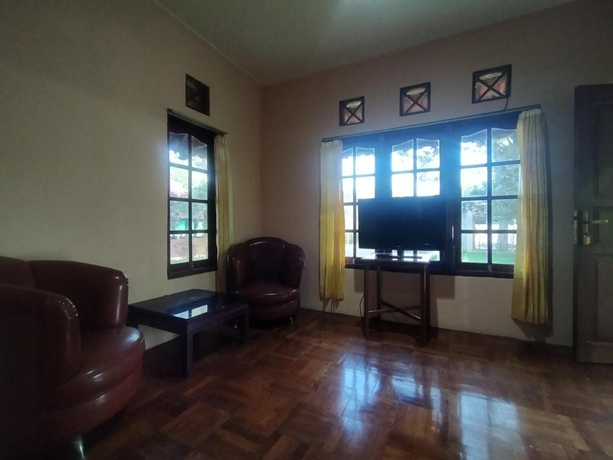 Villa Batu Tua Puncak Mitra Reddoorz Bogor Buitenkant foto