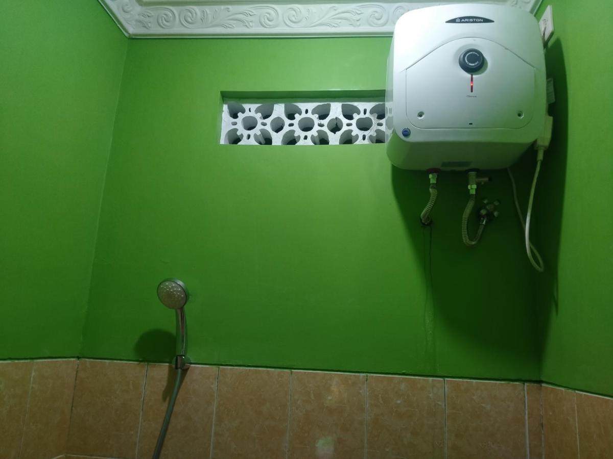 Villa Batu Tua Puncak Mitra Reddoorz Bogor Buitenkant foto