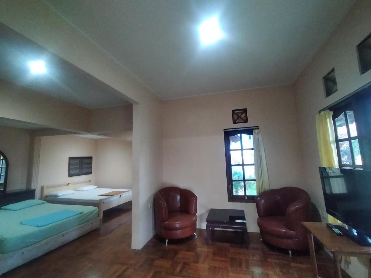 Villa Batu Tua Puncak Mitra Reddoorz Bogor Buitenkant foto