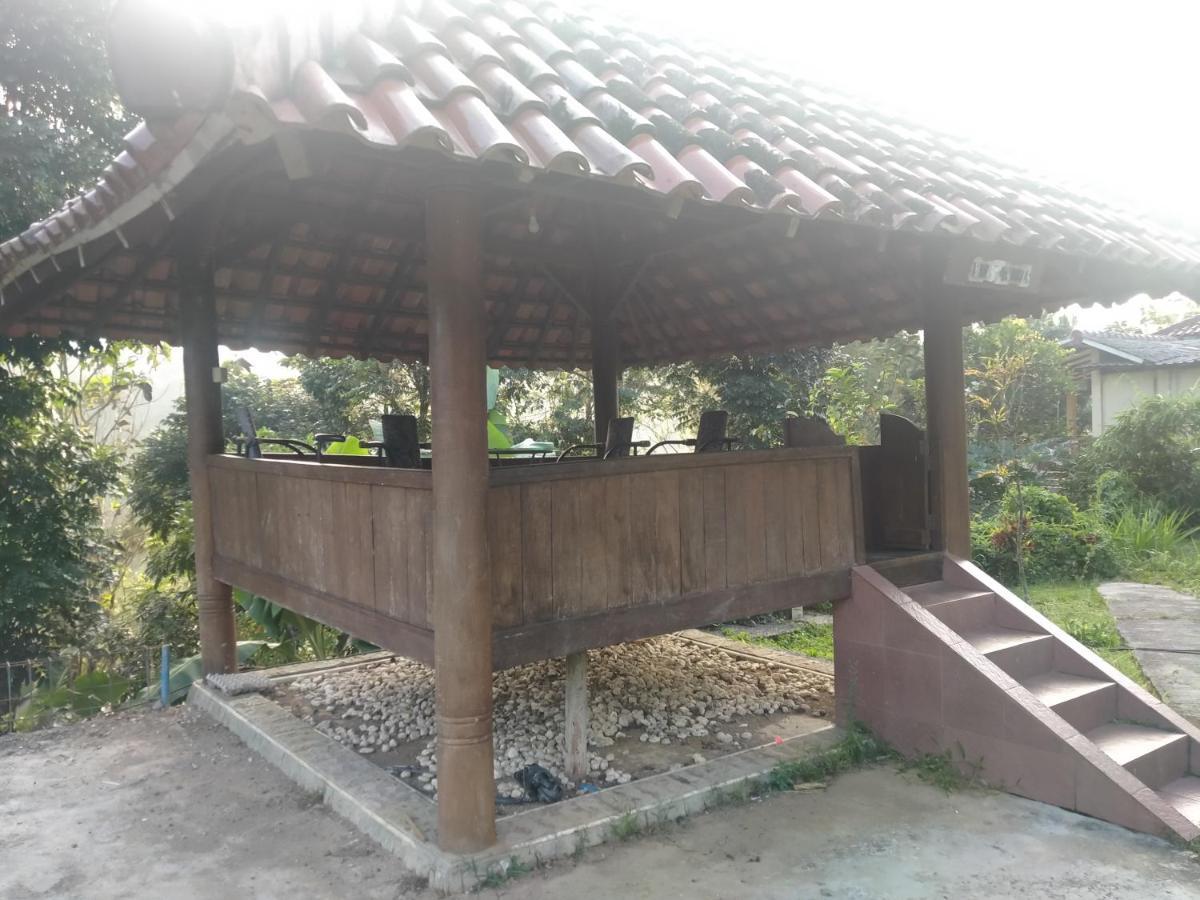 Villa Batu Tua Puncak Mitra Reddoorz Bogor Buitenkant foto